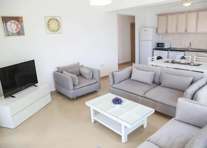 Aphrodite Beachfront Official 3* Ghaziveran