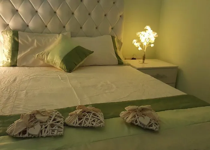 Hotel Aphrodite Beachfront Official Ghaziveran