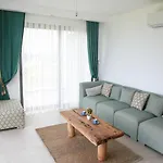 Aphrodite Beachfront Official Hotel 3*