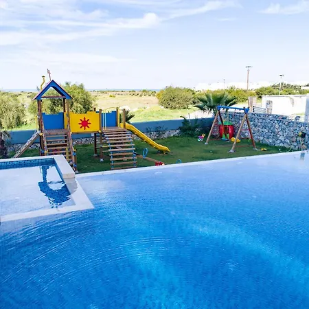 Aphrodite Beachfront Official Καζιβερά