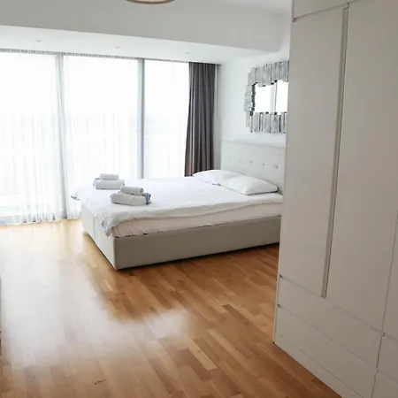Aphrodite Beachfront Official Hotell 3*