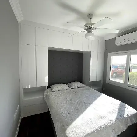 호텔 Aphrodite Beachfront Official Ghaziveran