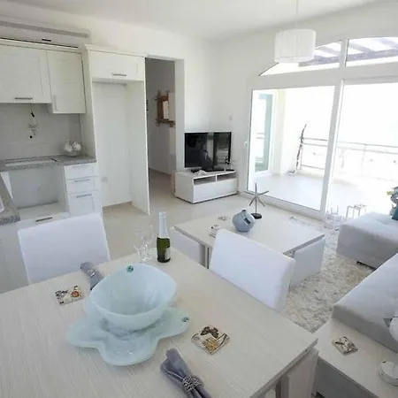 Aphrodite Beachfront Official 3*