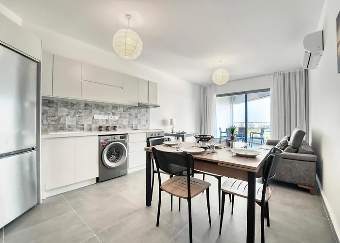 Hotel Aphrodite Beachfront Official 3*