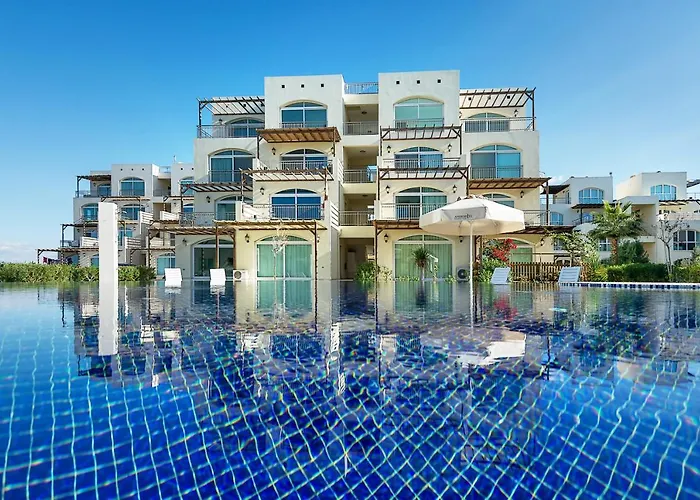 Aphrodite Beachfront Official Hotel 3*