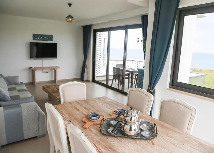 Aphrodite Beachfront Official Hotel 3*