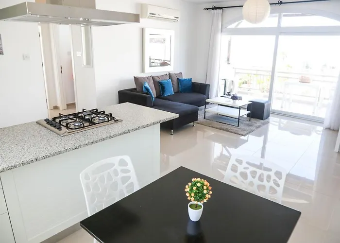 Aphrodite Beachfront Official Hotel