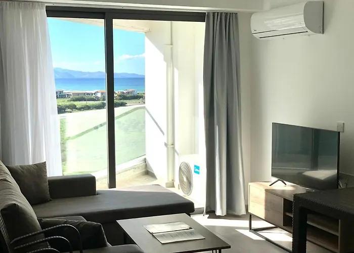 Aphrodite Beachfront Official Hotel