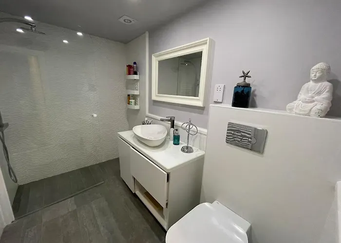 Hotel Aphrodite Beachfront Official 3*