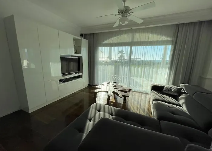 Aphrodite Beachfront Official 3*