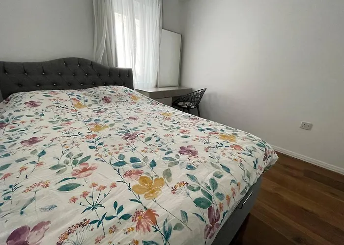 Aphrodite Beachfront Official Hotel 3*