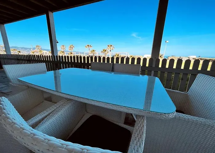 Aphrodite Beachfront Official Ghaziveran