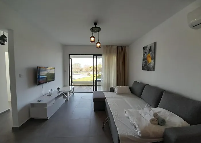 Hotel Aphrodite Beachfront Official 3*