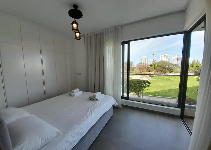 Aphrodite Beachfront Official Hotel Ghaziveran