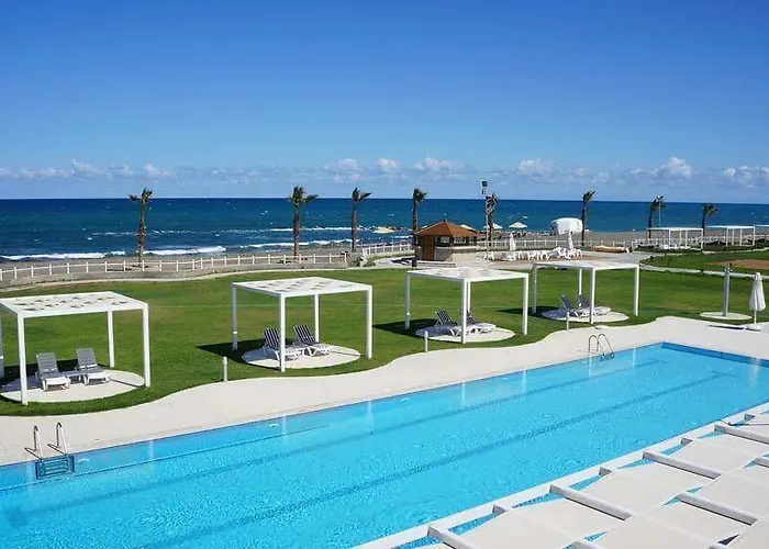 Aphrodite Beachfront Official 3*