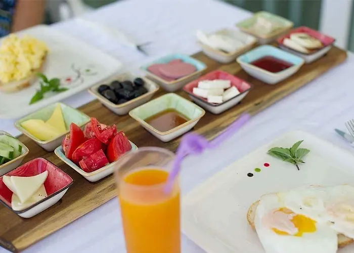 Aphrodite Beachfront Official Hotel