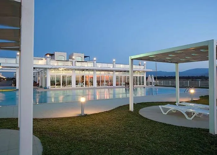 Aphrodite Beachfront Official Ghaziveran