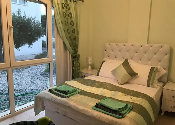 Aphrodite Beachfront Official 3*